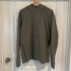 Lululemon men NWOT khaki Olive 1/2 Zip Hoodie Tech Pullover
